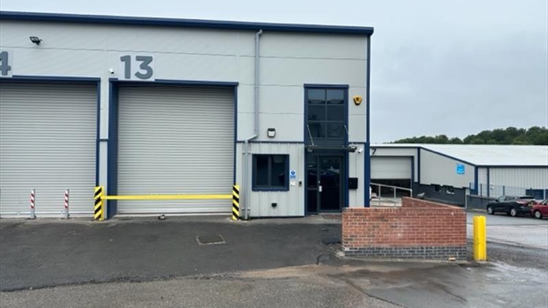 Warehouse To Let in Rochdale