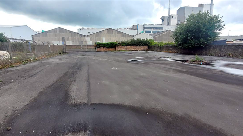 Industrial Yard Area With Office To Let in Irvine