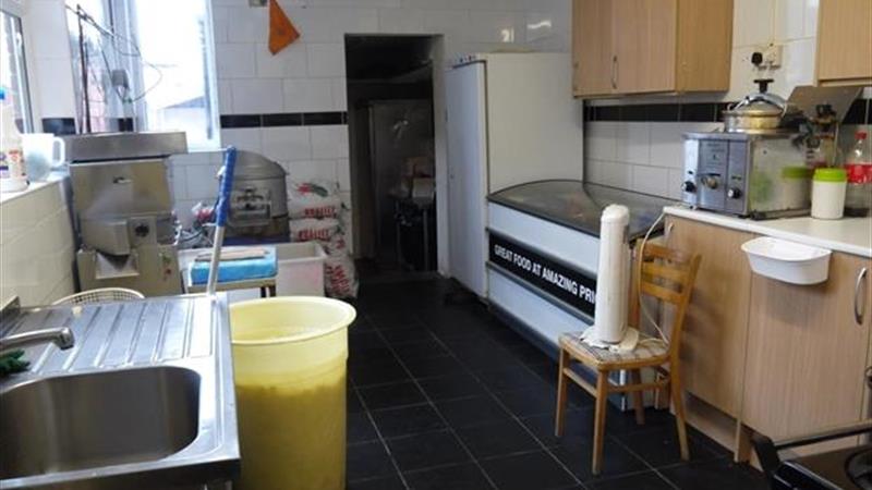 Takeaway Premises in Doncaster To Let