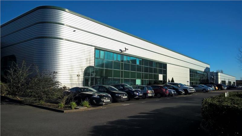 Modern Warehouse To Let 