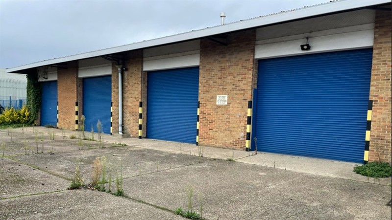 End Terraced Industrial Unit