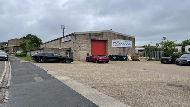 Industrial / Warehouse Unit To Let