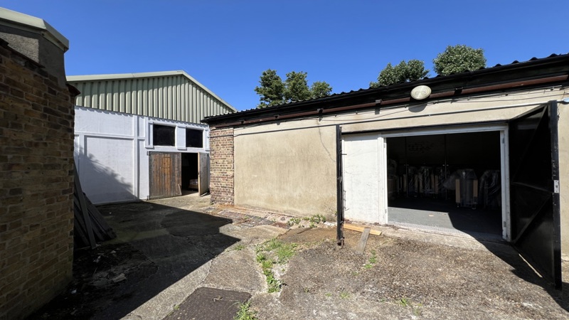 Freehold Industrial Unit For Sale