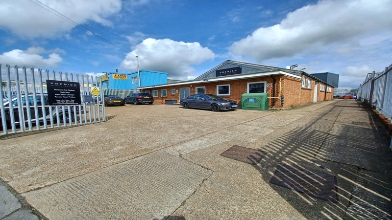 Semi Detached Industrial Unit 