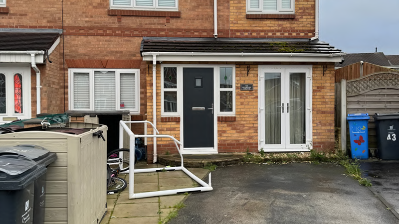 41 HOBART DRIVE,
KIRKBY, LIVERPOOL, L33 4EG