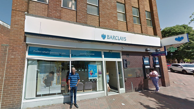 TO LET - FORMER BARCLAYS BANK RETAIL UNIT