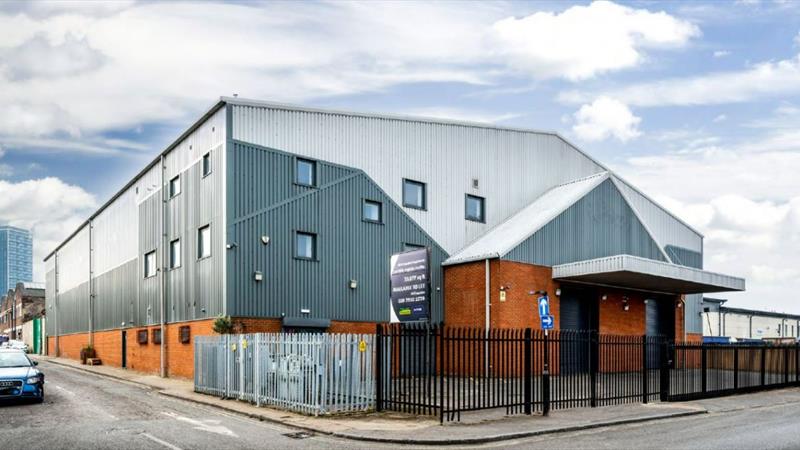 Secure Fully Refurbished Warehouse