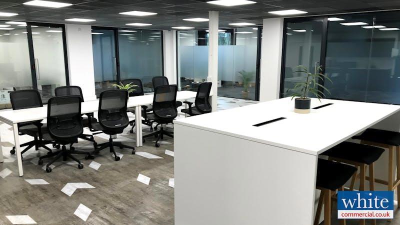 Innovation Centre  hot desks  2.jpg