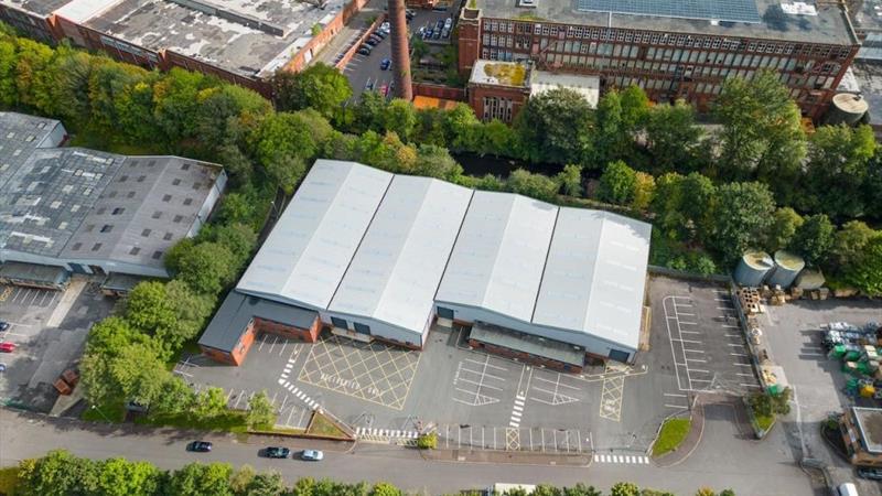 Warehouse To Let in Rochdale