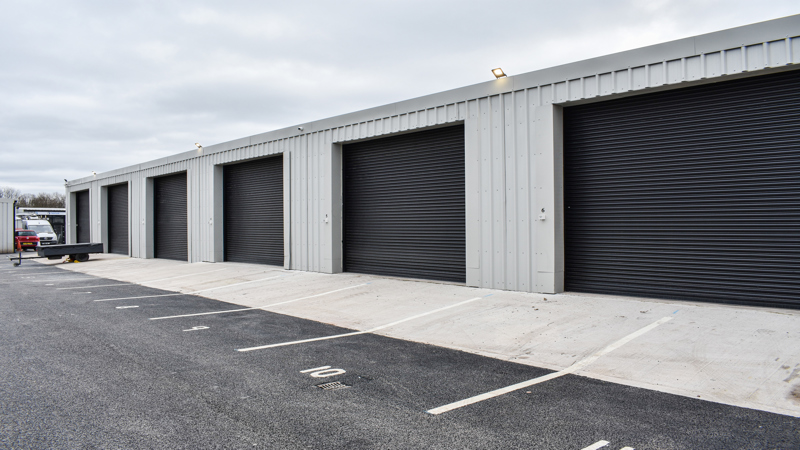 INDUSTRIAL/STORAGE UNITS TO LET 