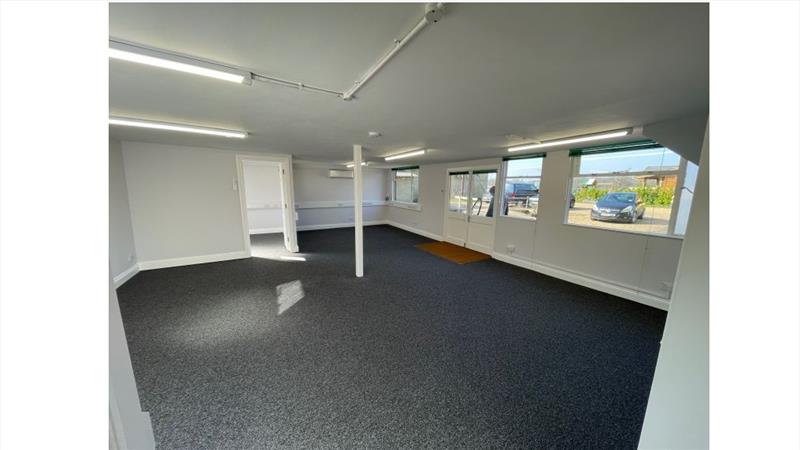 Office Space in Cobham To Let