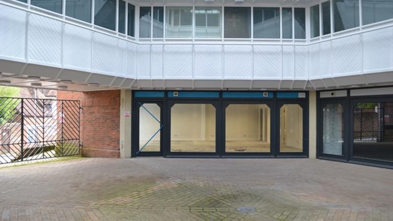 Town Centre Class E / Retail Premises