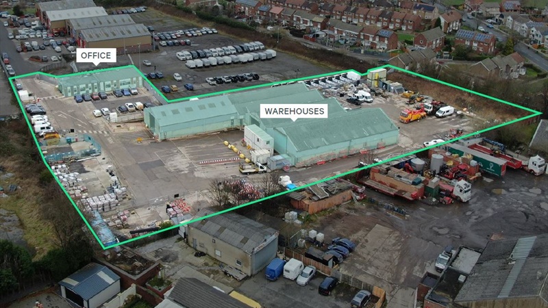 Warehouse Site With Large Yard