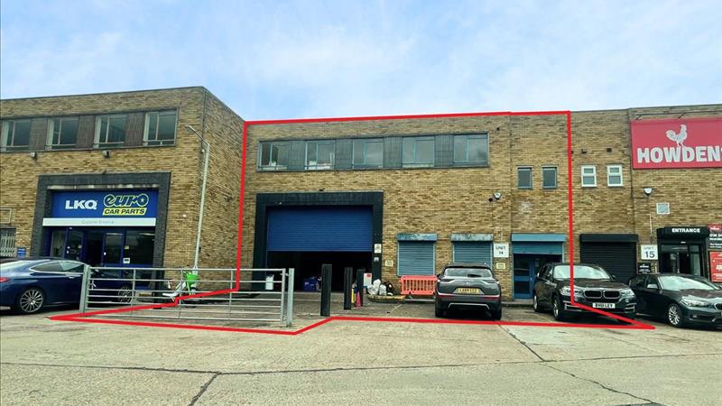 FOR SALE LIGHT INDUSTRIAL UNIT