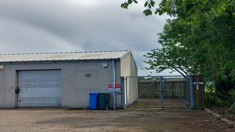 Workshop / Storage Unit To Let in Lhanbryde