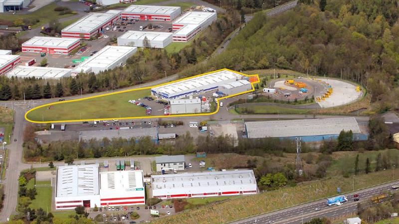 Four Industrial Buildings in Secure Yard