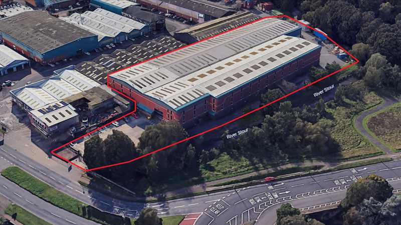 TO LET - Prominent High Bay Industrial/Warehouse