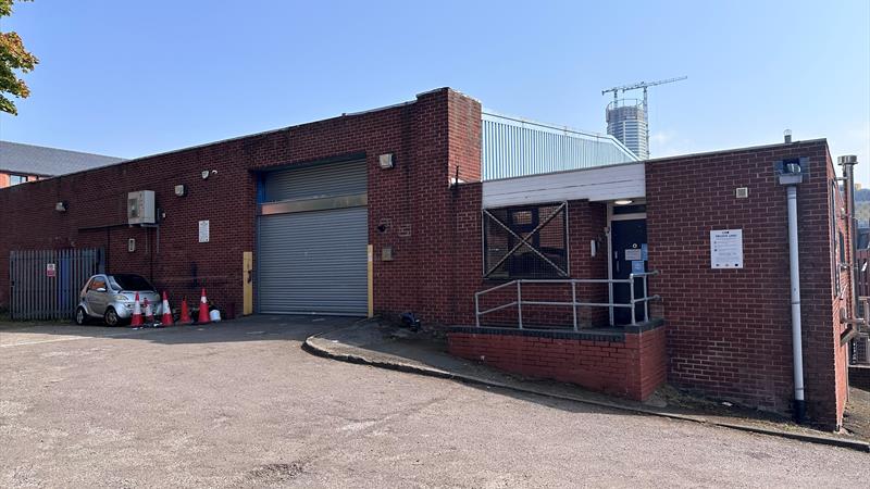 TO LET - INDUSTRIAL/WAREHOUSE PROPERTY