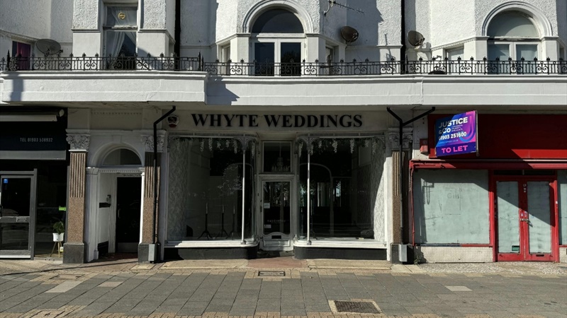 Town Centre Class E / Retail Premises