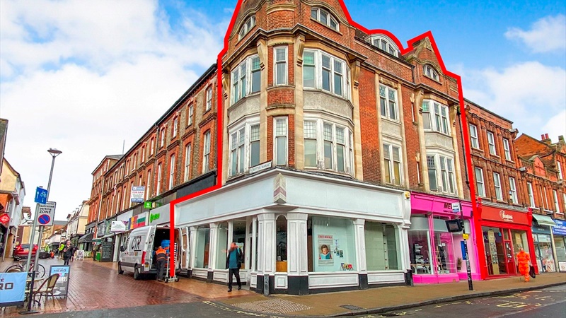 Retail / Office Premises in Ipswich For Sales