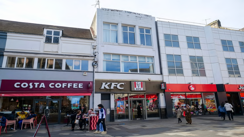 Retail/Mixed Use Premises in Prime City Centre Loc