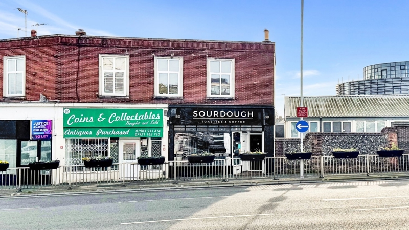 Town Centre Retail / Office / Takeaway Premises