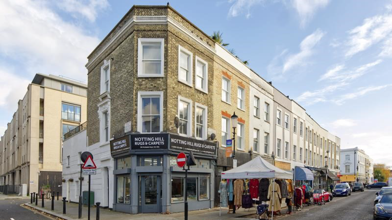 Shop To Let in Prominent Corner Position