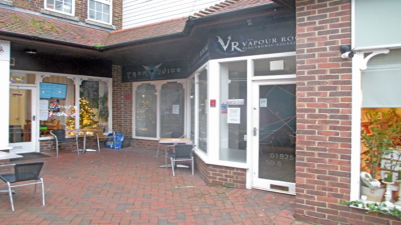 Shop To Let with Large Frontage