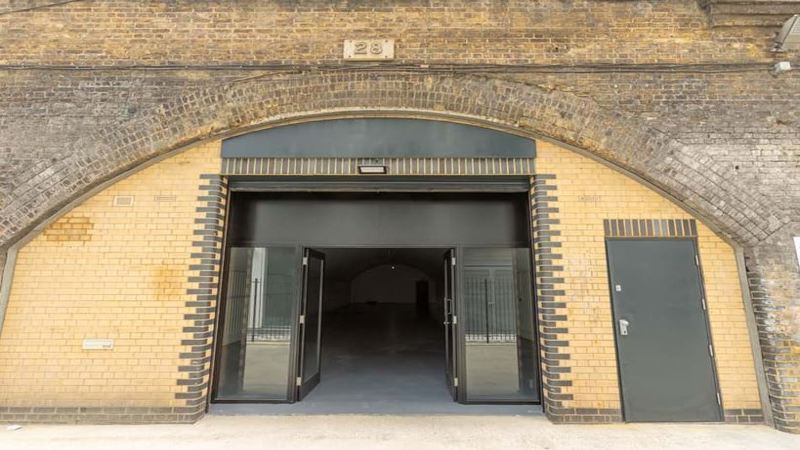 Industrial / Storage Unit to Let in Vauxhall