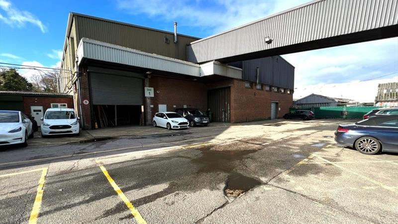 warehouse to let Wallington