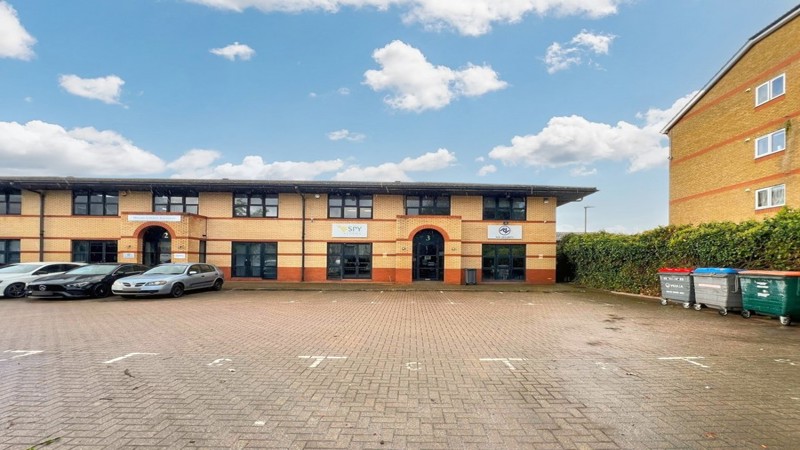 Storage / Office Unit To Let 