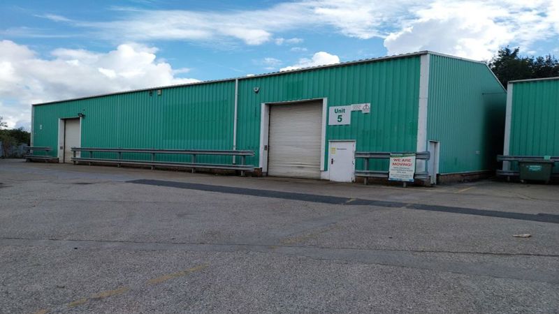 Warehouse With Parking To Let