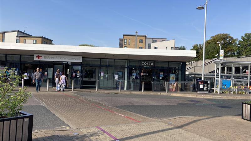 Elstree & Borehamwood station