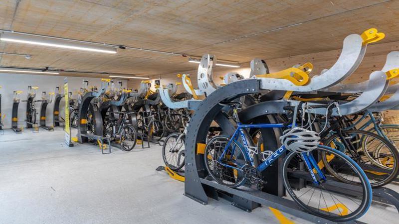 Portwall Place, Bicycle Racks