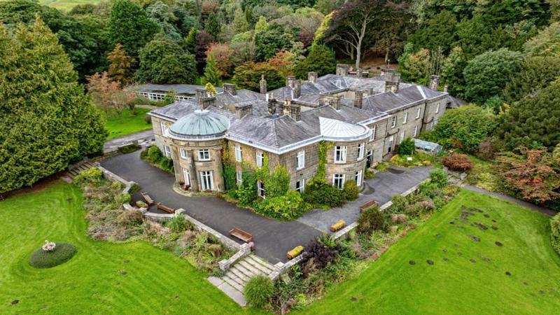 Ingleborough Hall