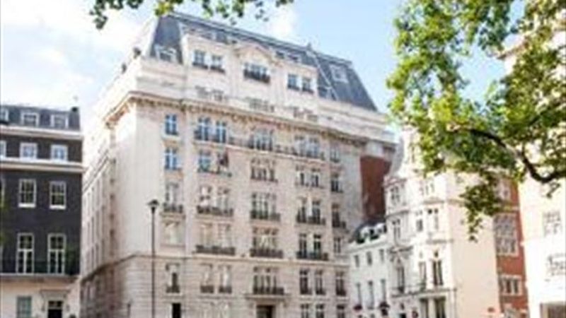 25 Berkeley Square, London, W1 (1)