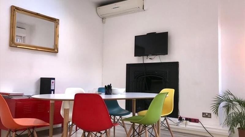 SERVICED OFFICE AND COWORKING