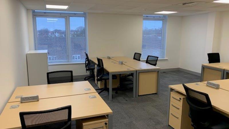 office 305 12 desks.jpg