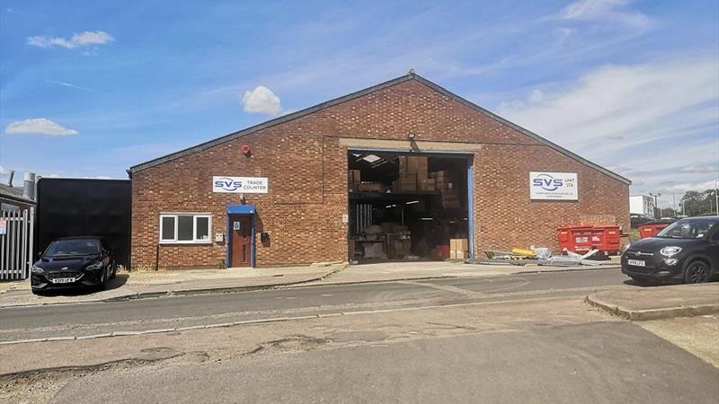 Industrial Unit in Welwyn Garden City To Let