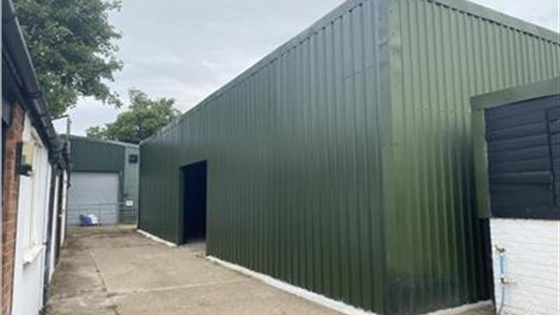 storage to let Knebworth