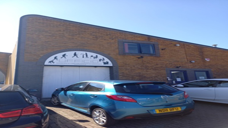 Warehouse / Office To Let 