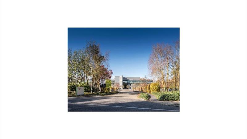 bracknell atrium regus1.jpg