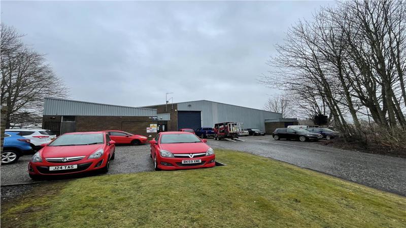 Warehouse With Offices To Let