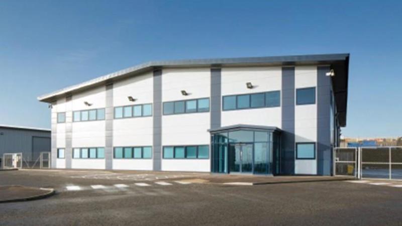 Warehouse With Offices To Let