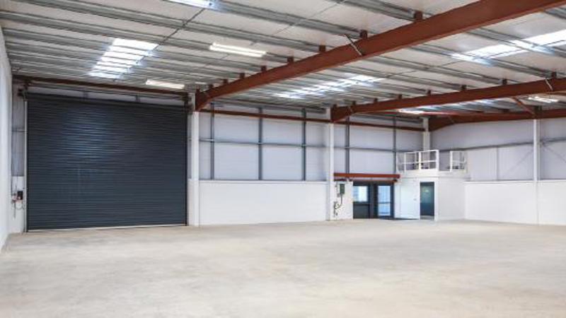 Showroom / Warehouse Unit 