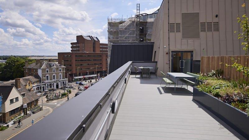 Roof Terrace 1.jpg