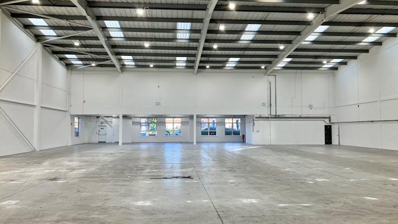 Unit E Heathrow West  Warehouse 3.jpg