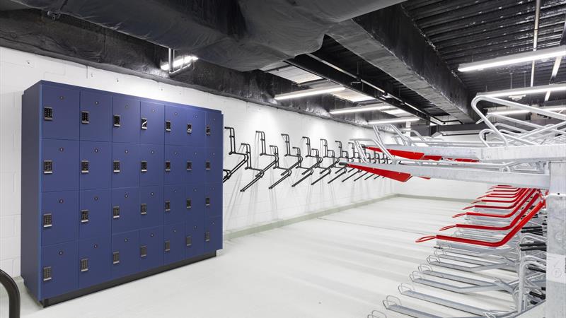 155 Bishopsgate - bike racks and locker area