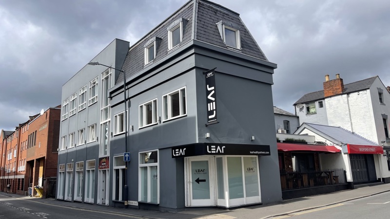 Prominent Retail Unit To Let