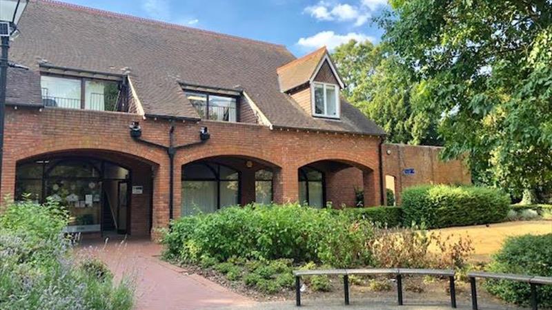 office to let Marlow